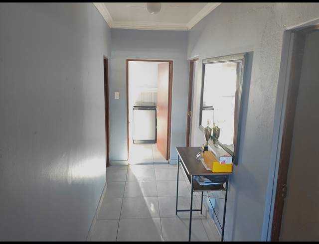 3 BEDROOM HOUSE FOR SALE IN NOMZAMO
